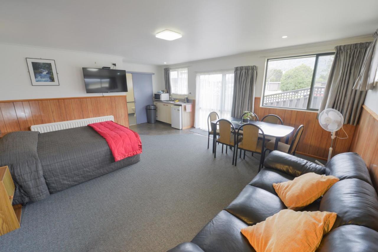 Wilderness Motel Accommodation Haast Zewnętrze zdjęcie